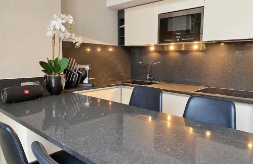 Boulouris-sur-Mer Apartment | Villa on Côte d'Azur with Beachfront Views