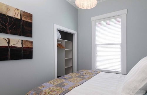 New Plymouth Villa | Villa on Courtenay - A short stroll to The CBD