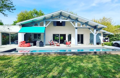 Taussat House | Villa on the edge of the Arcachon basin in Taussat with heated swimming pool