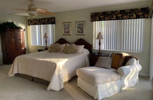 Mcelroys Belleview Villa | Villa on the River