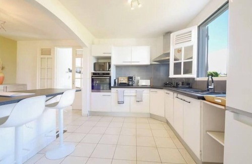 Sainte-Rose Villa | Villa Oneway with swimming pool - Rated 3 stars ⭐