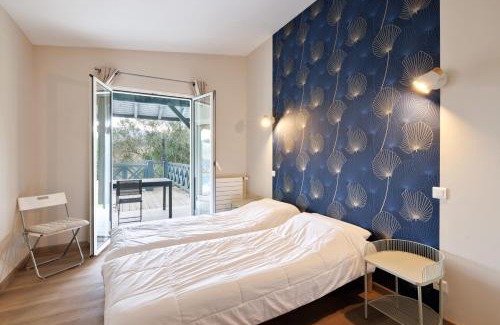 Urrugne Bed & Breakfast | Villa Ongizatea au calme avec piscine et vue montagne