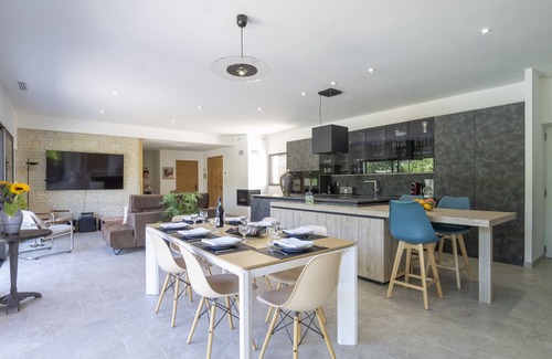 Orsan Villa | Villa Orsan - modern air-conditioned holiday villa