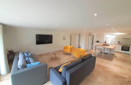 Cabrieres-dʼAigues House | Villa Oustau Esqueiras Cabrières d'Aigues