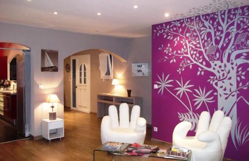 L'Echardiere Villa | Villa Oyala avec piscine, spacieuse et de qualite