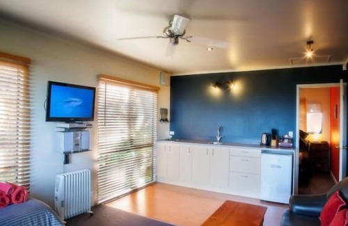 Omiha Apartment | Villa Pacifica-Unit2-Free car/transfers