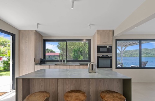Le Robert Villa | Villa Pantone - Three Bedroom Villa, Sleeps 6