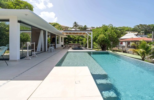 Le Robert Villa | Villa Pantone - Three Bedroom Villa, Sleeps 6