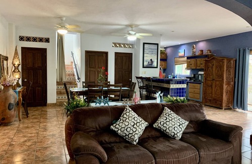 San Francisco Villa | Villa Papaya, 2 bedrooms, specious, comfortable home, beach walkable.