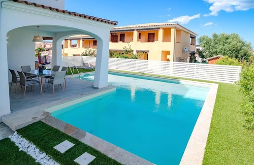 Budoni Villa | VILLA PARADISE