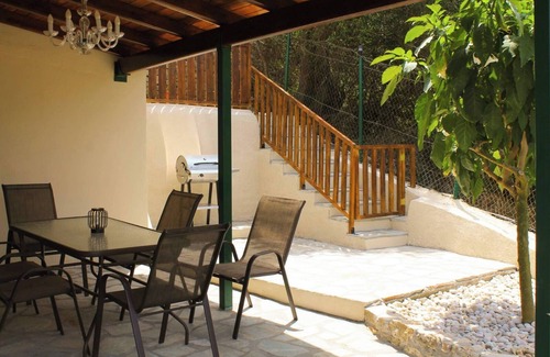 Peroulion House | Villa Parselina – Tranquil Retreat with Sea & Mountain Views in North Corfu