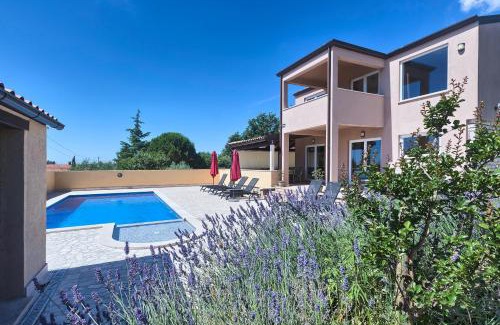 Peruski Villa | Villa Pascal