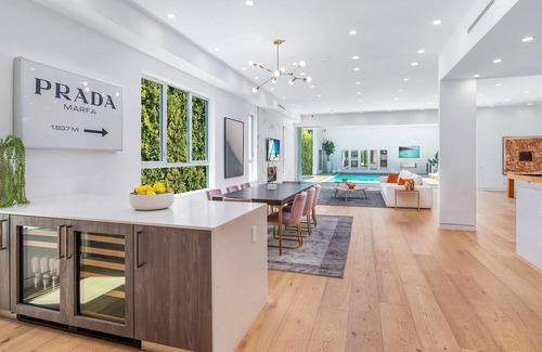 Beverly Grove Villa | Villa Pasha by LUXJB🥇Beverly Hills Mansion I Cinema I Gym🥇Award-Winner