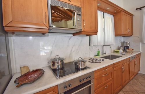 Pelekas Villa | Villa Pasiphae - Two Bedroom Villa, Sleeps 6