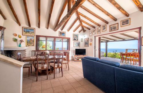 Castelsardo Villa | Villa Patrizia