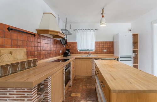 Bicici Villa | Villa Paula with XXL swimming pool and Sauna