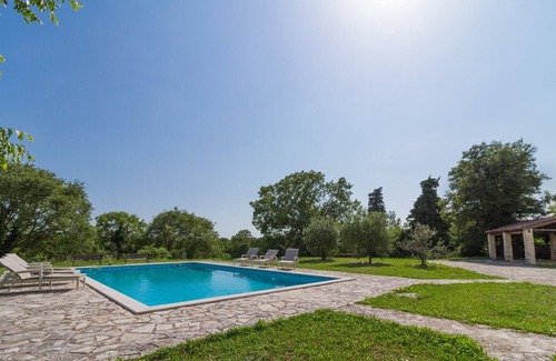 Bicici Villa | Villa Paula with XXL swimming pool and Sauna