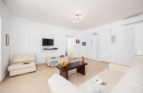 Kateleios Villa | Villa Peach - Two Bedroom Villa, Sleeps 5