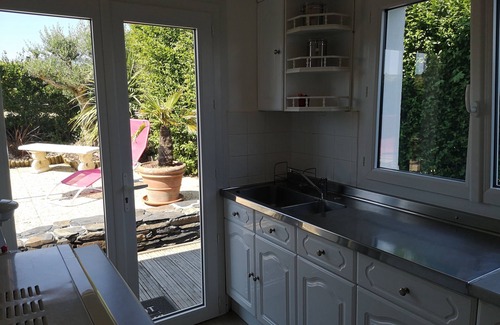 Pentrez House | Villa perched on the cliff, sea view