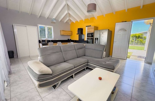 Les Abymes Villa | Villa Perrin Escape in the countryside 9 minutes from Guadeloupe airport