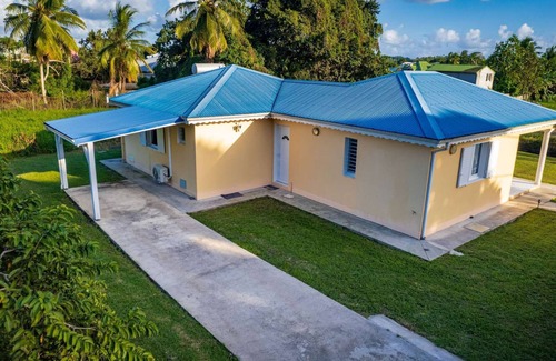 Les Abymes Villa | Villa Perrin Escape in the countryside 9 minutes from Guadeloupe airport