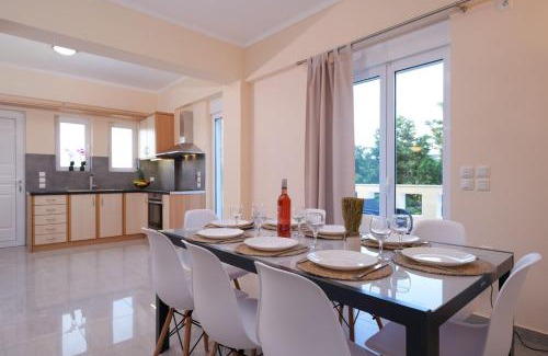 Marathon House | Villa Petalo at Varnavas