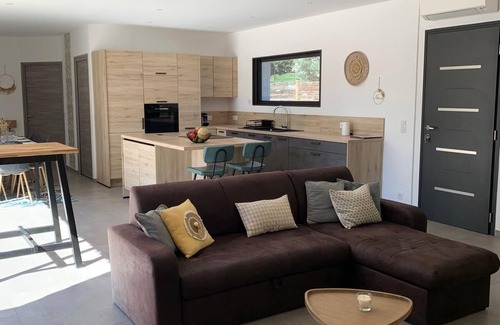 Cirendinu House | Villa Pienezza 8p 4 bedrooms very quiet Pinarellu 5min from beaches Heated swimming pool