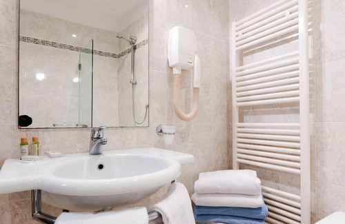 Donnini Hotel | Villa Pitiana