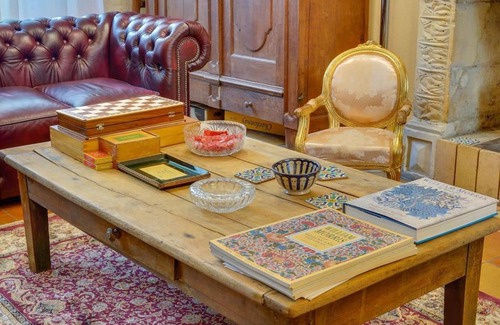 Hotel de Ville - Quinconces Apartment | Villa Place St Pierre - Bordeaux Centre - 4 pers