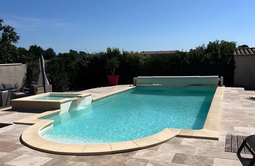 Sarrians Villa | Villa "Plein Soleil" with private pool, Wi-Fi and air conditioning