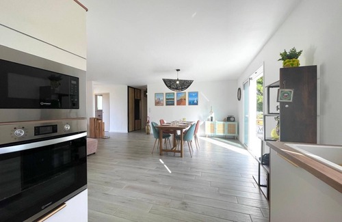 Saint-Vivien-de-Medoc Villa | Villa Polder - Private swimming pool, pétanque court & nature near Médoc beaches