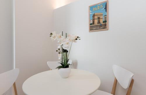 Ternes Apartment | Villa Poncelet