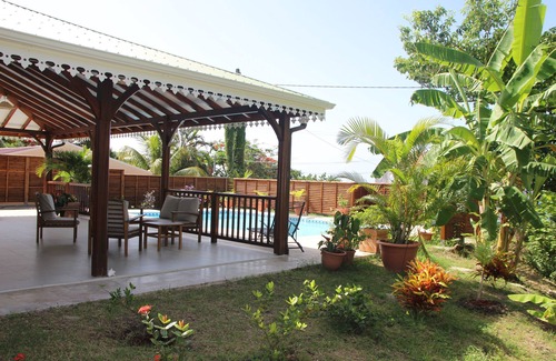 Le Diamant Villa | Villa/pool, 3 air-conditioned bedrooms, 30m from the beach, shops on foot