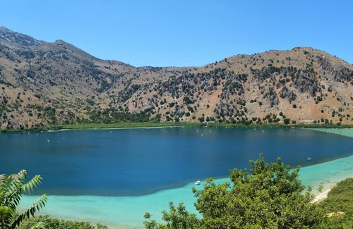 Kournas Villa | Villa & Private heated Pool, Amazing Sea &Mountain Views, 3 double en-suite beds