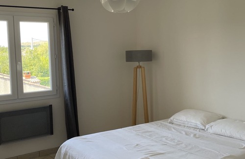 Plaissan Villa | Villa Provençale | SPA/Pool/Cinema surrounded by vineyards