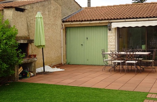 Orange House | villa rental vaucluse