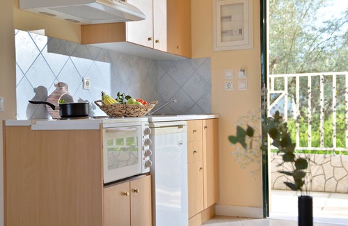 Agios Dimitrios House | Villa Reverenza