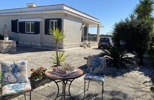 Costa Merlata Villa | Villa right on the beach. Designed to step off the world directly onto the beach