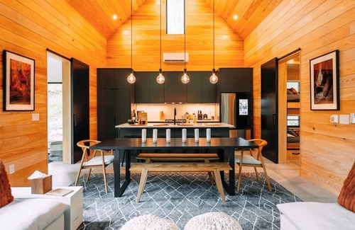 Logan Villa | Villa Rock at Hugga In the Hills -Sleeps 6