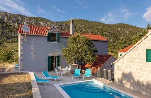 Tucepi Villa | Villa Roglić in Župa - Haus für 8 Personen