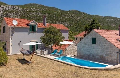 Tucepi Villa | Villa Roglić in Župa - Haus für 8 Personen