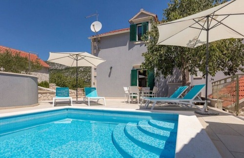 Tucepi Villa | Villa Roglić in Župa - Haus für 8 Personen