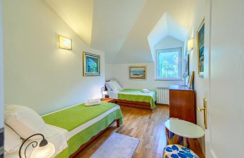 Tucepi Villa | Villa Roglić Serene Retreat Near Baška Voda with Heated Pool