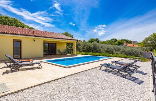 Puntera Villa | Villa Rok in beautiful olive oasis, 2BD, pool, WIFI