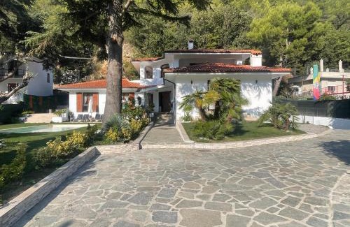 Vallecrosia Apartment | VILLA ROMA Resort