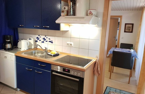 Koserow Apartment | Villa Romantica garden apartment, 300 m to the Baltic Sea, WLAN - Villa Romantica