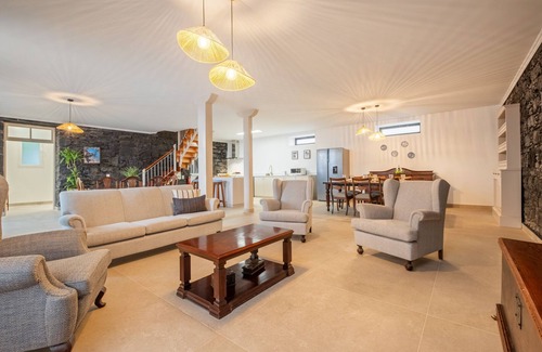 Porto Moniz Villa | Villa Rosa Mare by Homie