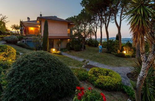 Vallefoglia Villa | Villa Rosaria by Mmega