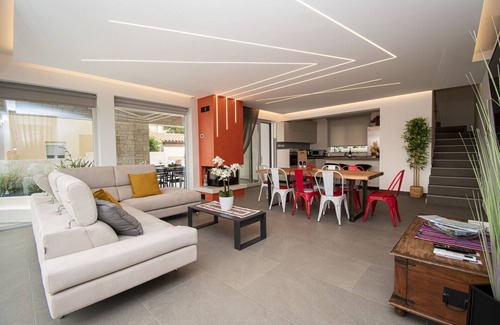 Liznjan Villa | Villa Rosarol near Medulin for 8 people with private pool & only 800 m from sea