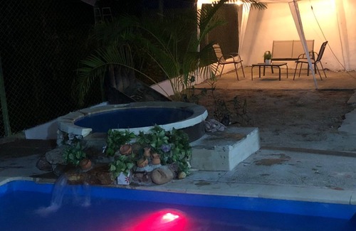 Agua de Dios Villa | Villa Rubens, Casa familiar con piscina privada.
